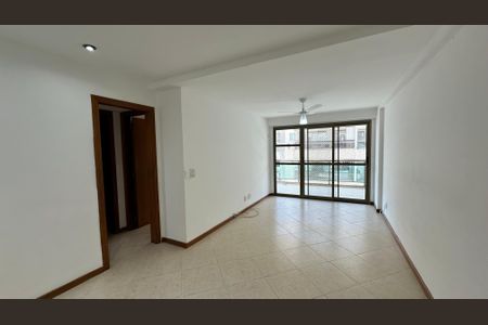 Sala de apartamento para alugar com 3 quartos, 89m² em Recreio dos Bandeirantes, Rio de Janeiro