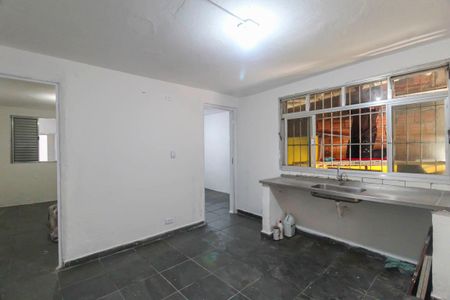 Casa para alugar com 2 quartos, 230m² em Jardim Guairaca, São Paulo