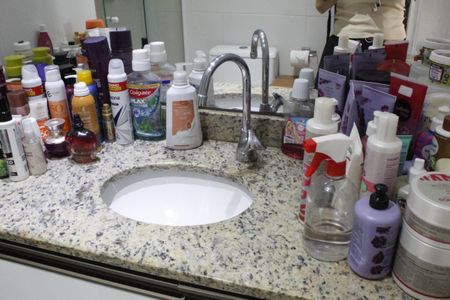 Apartamento à venda com 58m², 2 quartos e 1 vagaBanheiro Social