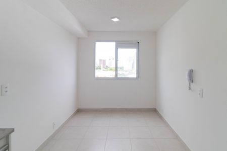 Sala de apartamento para alugar com 1 quarto, 25m² em Parque Industrial Tomas Edson, São Paulo