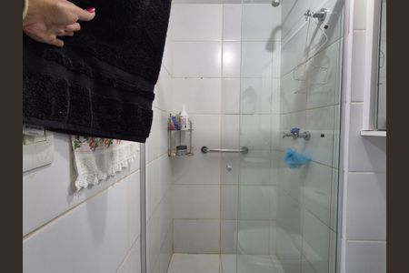 Apartamento à venda com 109m², 4 quartos e sem vaga Apartamento à venda com 109m², 4 quartos e sem vagaBanheiro social