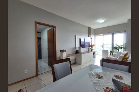 Apartamento à venda com 109m², 4 quartos e sem vaga Apartamento à venda com 109m², 4 quartos e sem vagaSala