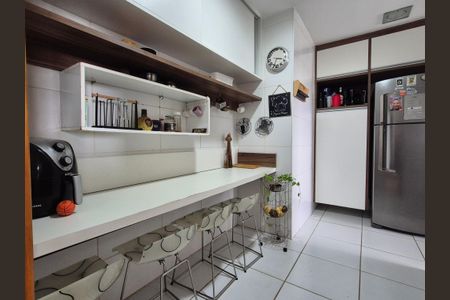 Apartamento à venda com 109m², 4 quartos e sem vaga Apartamento à venda com 109m², 4 quartos e sem vagaCozinha