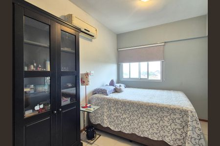 Apartamento à venda com 109m², 4 quartos e sem vaga Apartamento à venda com 109m², 4 quartos e sem vagaSuíte