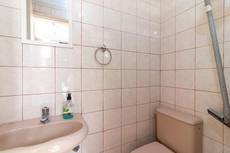 Casa à venda com 170m², 3 quartos e 1 vagaBanheiro de Serviço