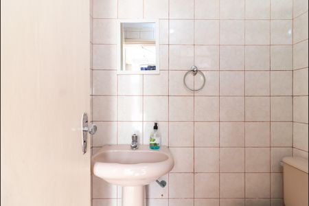 Casa à venda com 170m², 3 quartos e 1 vagaBanheiro de Serviço