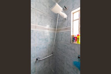 Casa à venda com 170m², 3 quartos e 1 vagaBanheiro 