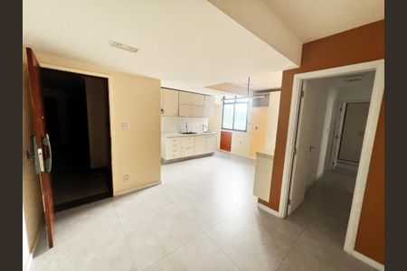 Sala de apartamento para alugar com 2 quartos, 90m² em Recreio dos Bandeirantes, Rio de Janeiro