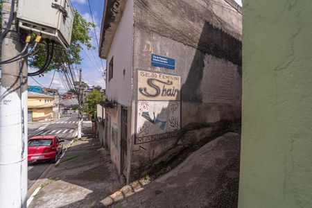 Casa para alugar com 60m², 2 quartos e sem vaga Casa para alugar com 60m², 2 quartos e sem vagaFachada