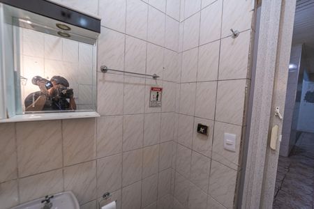 Casa para alugar com 60m², 2 quartos e sem vaga Casa para alugar com 60m², 2 quartos e sem vagaBanheiro Social