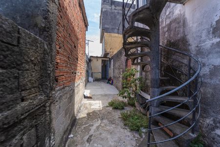 Casa para alugar com 60m², 2 quartos e sem vaga Casa para alugar com 60m², 2 quartos e sem vagaFachada