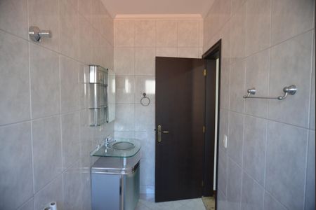 Casa para alugar com 274m², 3 quartos e 4 vagasBanhleiro da Suite 1