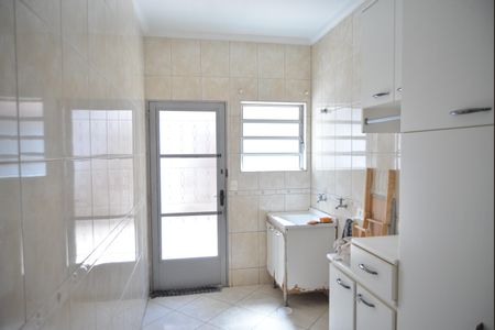 Casa para alugar com 274m², 3 quartos e 4 vagasÁrea de Serviço