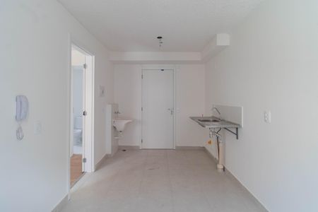 Sala de apartamento para alugar com 1 quarto, 35m² em Parque Industrial Tomas Edson, São Paulo