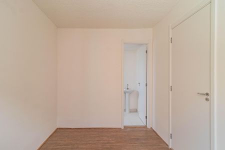 Suíte de apartamento para alugar com 1 quarto, 35m² em Parque Industrial Tomas Edson, São Paulo