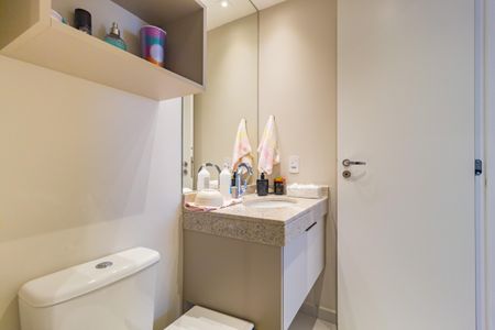 Apartamento para alugar com 72m², 2 quartos e 1 vagaBanheiro - Social