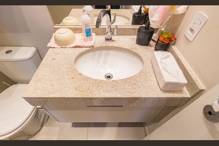 Apartamento para alugar com 72m², 2 quartos e 1 vagaDetalhe Banheiro - Social