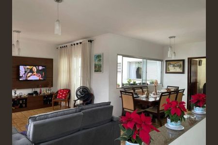 Foto 01 de casa à venda com 3 quartos, 300m² em Vila Paulo Silas, São Paulo