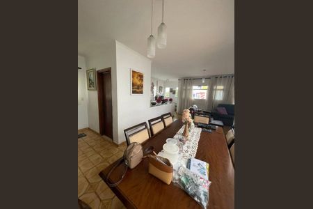 Foto 12 de casa à venda com 3 quartos, 300m² em Vila Paulo Silas, São Paulo