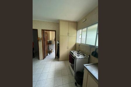 Casa à venda com 300m², 3 quartos e 6 vagasFoto 08