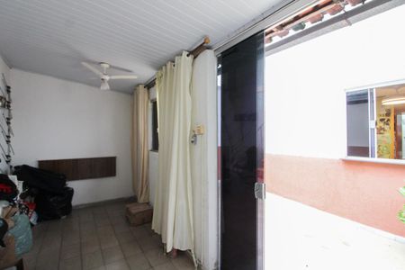 Casa à venda com 240m², 4 quartos e 4 vagas Casa à venda com 240m², 4 quartos e 4 vagasSuíte 3