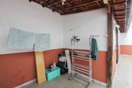 Casa à venda com 240m², 4 quartos e 4 vagas Casa à venda com 240m², 4 quartos e 4 vagasÁrea de Serviço