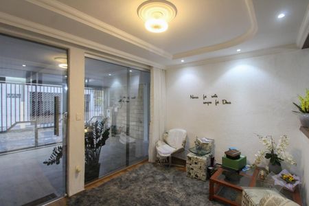 Sala de casa à venda com 4 quartos, 240m² em Serrano, Belo Horizonte