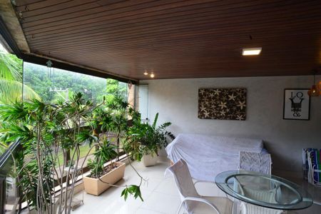 Varanda de apartamento à venda com 3 quartos, 185m² em Barra da Tijuca, Rio de Janeiro