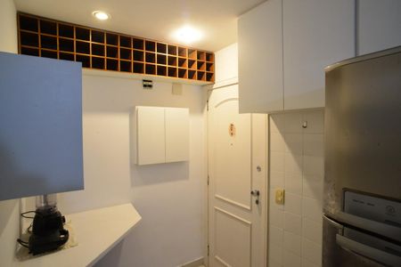 Apartamento à venda com 185m², 3 quartos e 2 vagasCozinha