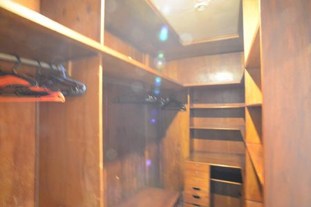 Apartamento à venda com 185m², 3 quartos e 2 vagasCloset