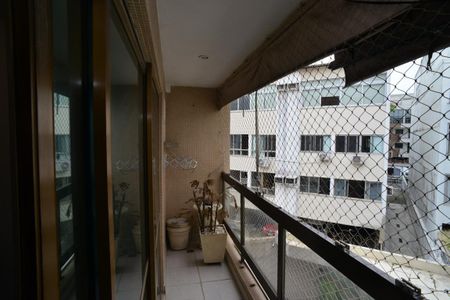 Apartamento à venda com 185m², 3 quartos e 2 vagasVaranda da Suíte