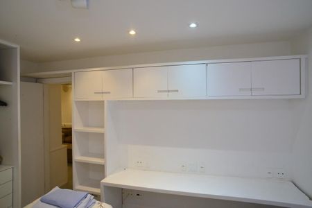 Apartamento à venda com 185m², 3 quartos e 2 vagasQuarto 2