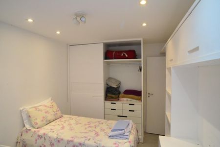 Apartamento à venda com 185m², 3 quartos e 2 vagasQuarto 2