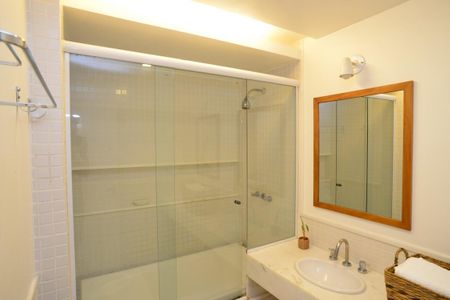 Apartamento à venda com 185m², 3 quartos e 2 vagasBanheiro Social