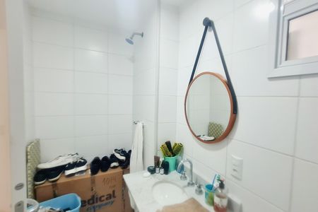 Apartamento à venda com 81m², 3 quartos e 2 vagasBanheiro social