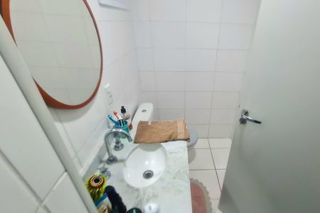 Apartamento à venda com 81m², 3 quartos e 2 vagasBanheiro social