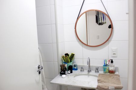 Apartamento à venda com 81m², 3 quartos e 2 vagasBanheiro social