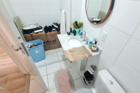 Apartamento à venda com 81m², 3 quartos e 2 vagasBanheiro social