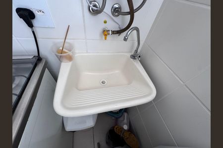 Apartamento à venda com 44m², 2 quartos e 1 vaga Apartamento à venda com 44m², 2 quartos e 1 vagaCozinha e Área de Serviço