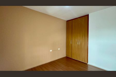 Apartamento para alugar com 77m², 2 quartos e 1 vagaQuarto 2