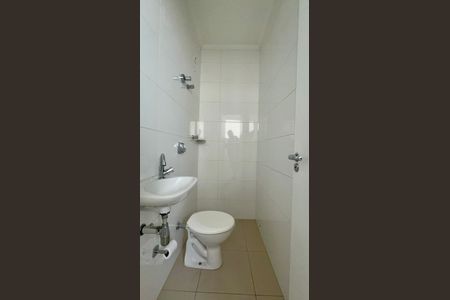 Apartamento para alugar com 77m², 2 quartos e 1 vaga Apartamento para alugar com 77m², 2 quartos e 1 vagaBanheiro de serviço