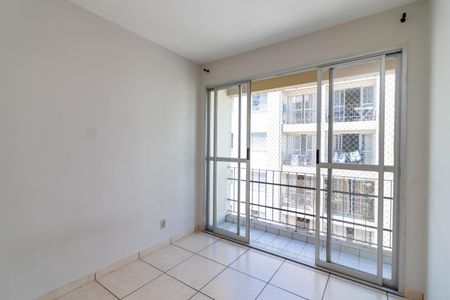 Sala de Estar de apartamento à venda com 2 quartos, 51m² em Vila Dionisia, São Paulo