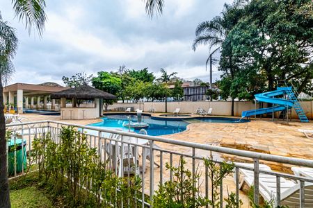 Apartamento à venda com 65m², 2 quartos e 1 vagaÁrea comum - Piscina