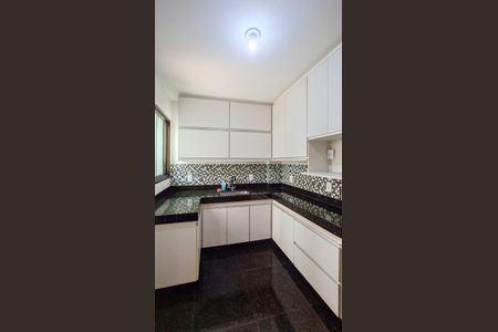 Apartamento para alugar com 183m², 3 quartos e 2 vagasCozinha e Área de Serviço