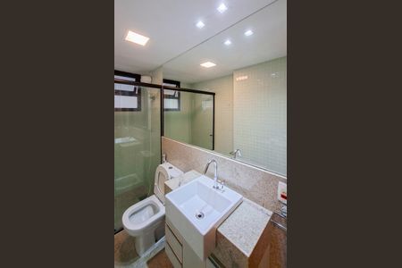 Apartamento para alugar com 183m², 3 quartos e 2 vagasBanheiro Social