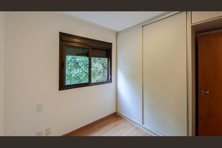 Apartamento para alugar com 183m², 3 quartos e 2 vagasQuarto 2