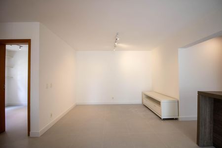 Apartamento para alugar com 86m², 2 quartos e 2 vagasSala