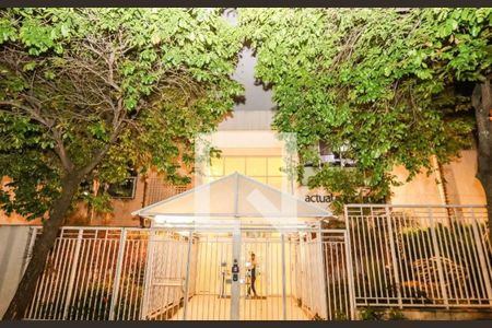 Apartamento para alugar com 86m², 2 quartos e 2 vagasFachada