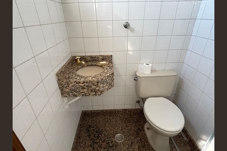 Apartamento à venda com 63m², 2 quartos e 1 vaga Apartamento à venda com 63m², 2 quartos e 1 vagaBanheiro de serviço