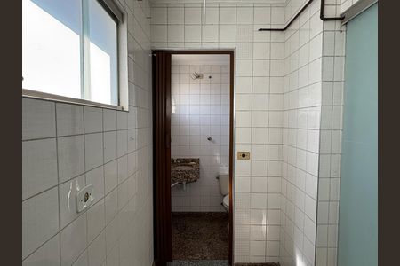 Apartamento à venda com 63m², 2 quartos e 1 vaga Apartamento à venda com 63m², 2 quartos e 1 vagaBanheiro de serviço